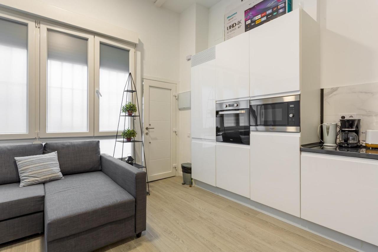 1 Bedroom 1 Bathroom Furnished - Av De America - Studio - Mintystay Madrid Extérieur photo